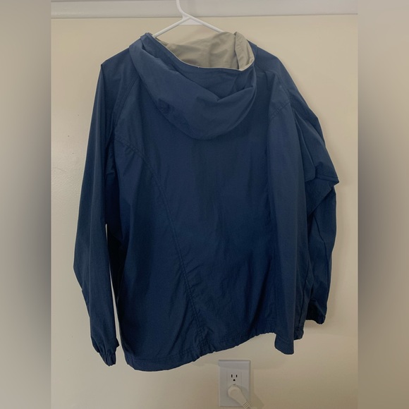 Vintage Women’s Columbia pullover, button up, windbreaker, rain jacket. Blue. - Picture 3 of 4